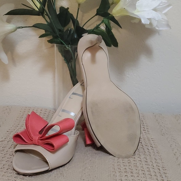 ELLE Coral Tan Patent Leather Slip On Heel Size 7.5 - Picture 4 of 5
